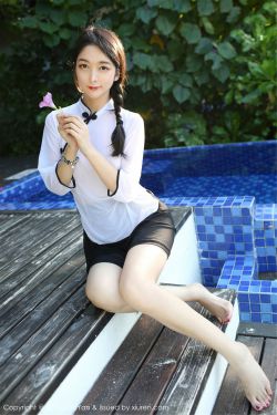 男男一起相嗟嗟嗟免费观看真人